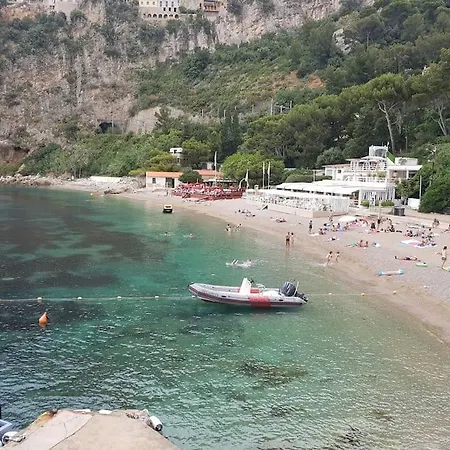 Appartement Charmant Et Calme Aux Portes De Monaco Cap-d'Ail Exterior photo